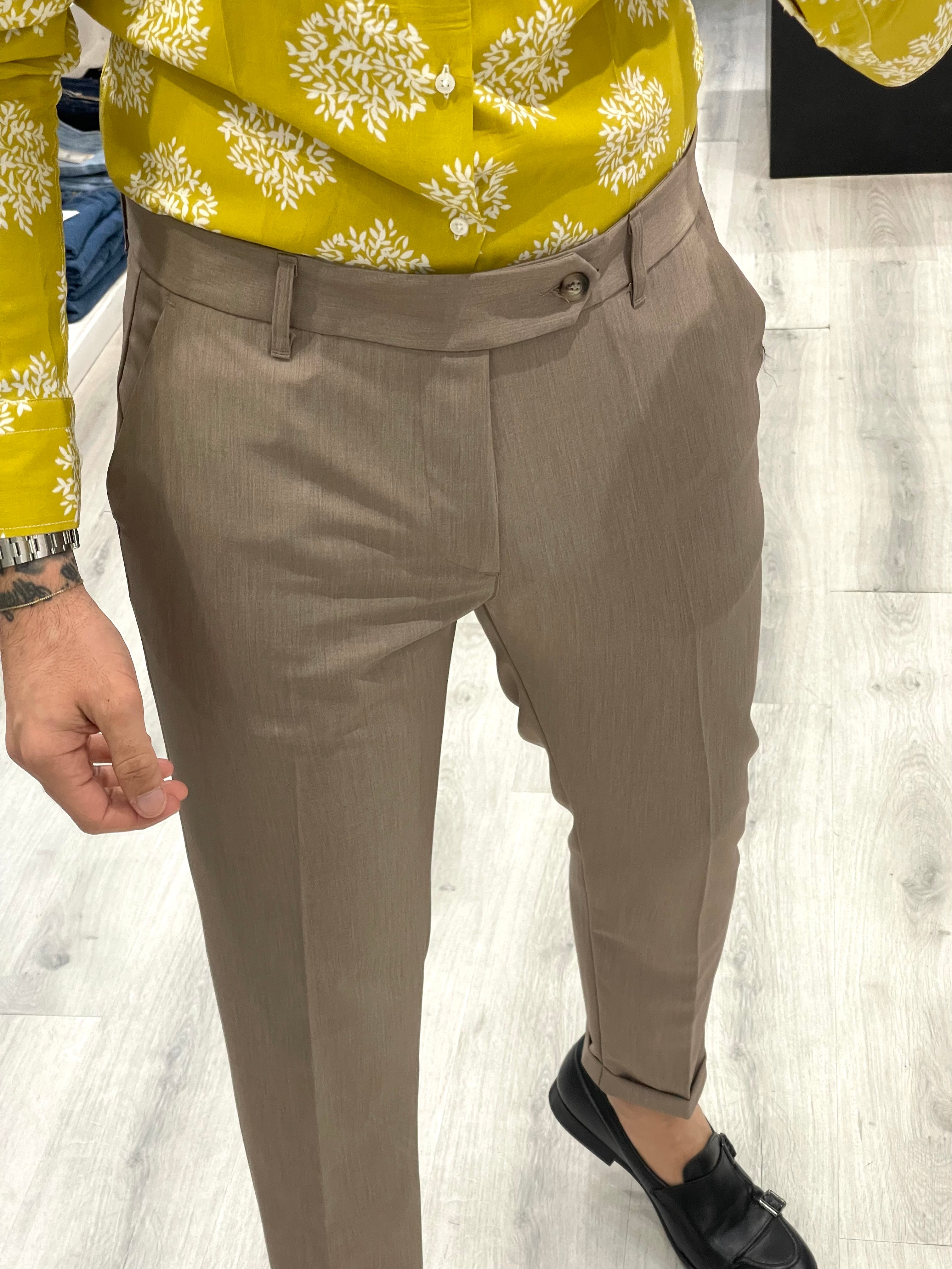Pantalone sartoriale fascia 5 con risvolto - FANGO