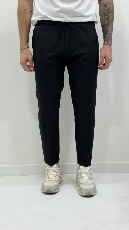 Pantalaccio sartoriale con elastico completo in vita e laccetto P/E 2026