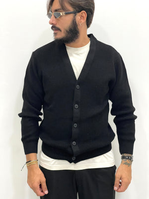 Cardigan basic con bottoni