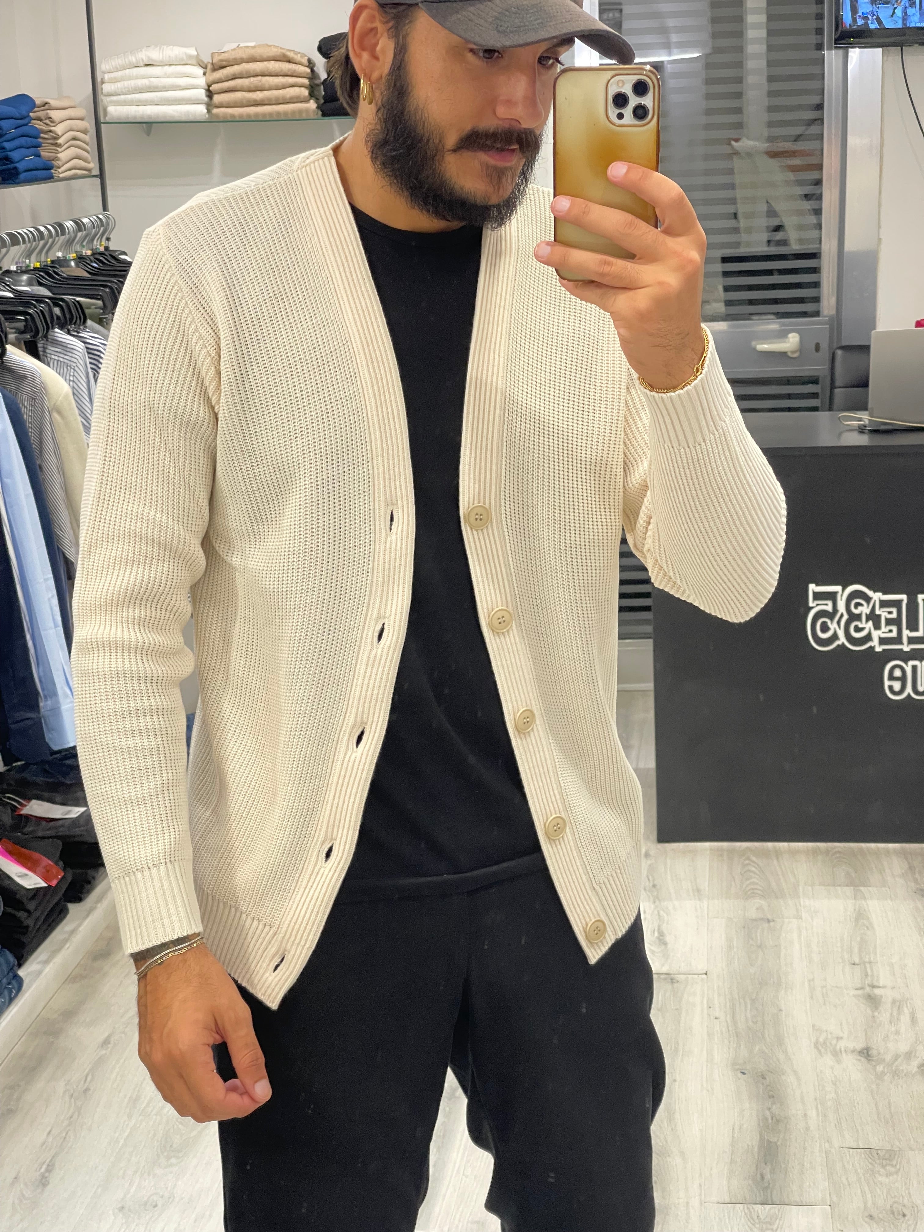 Cardigan basic con bottoni - beige